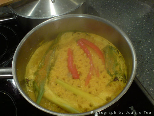 Yellow rice cooking