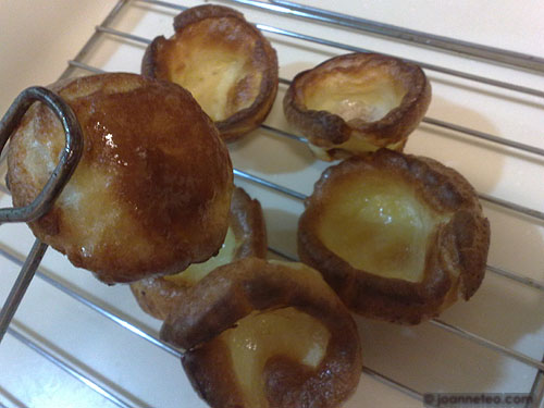 Bottom of crispy Yorkshire pudding Bottom of crispy Yorkshire pudding
