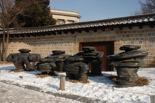 Sculpture around the back of Deosukgung Sculpture around the back of Deosukgung