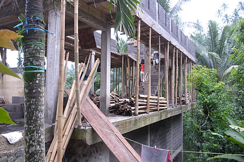 A house being constructed along the way up to Tomohon. A house being constructed along the way up to Tomohon.