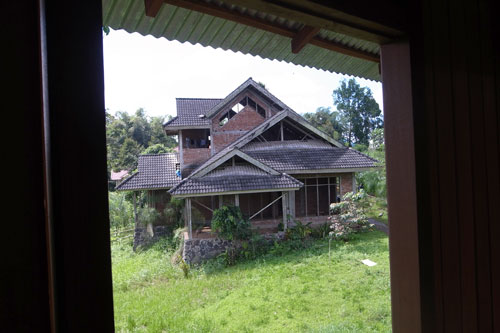 An example of the modern house from the sample traditional Minihasa house. An example of the modern house from the sample traditional Minihasa house.
