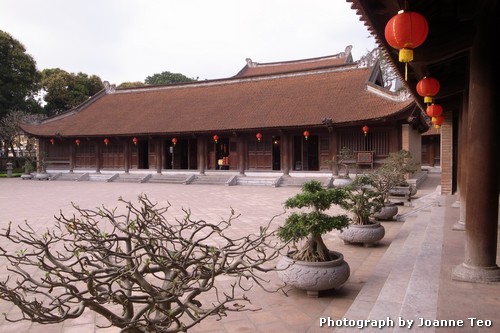 20130301-091206_R0017201 Temple of Literature: Courtyard for students to sit and study.