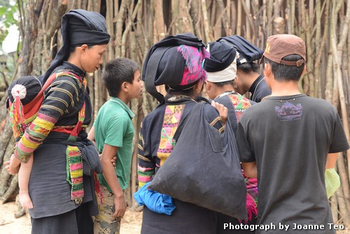 20130306-072653_JTJ_4102 Backs of Lo Lo women.